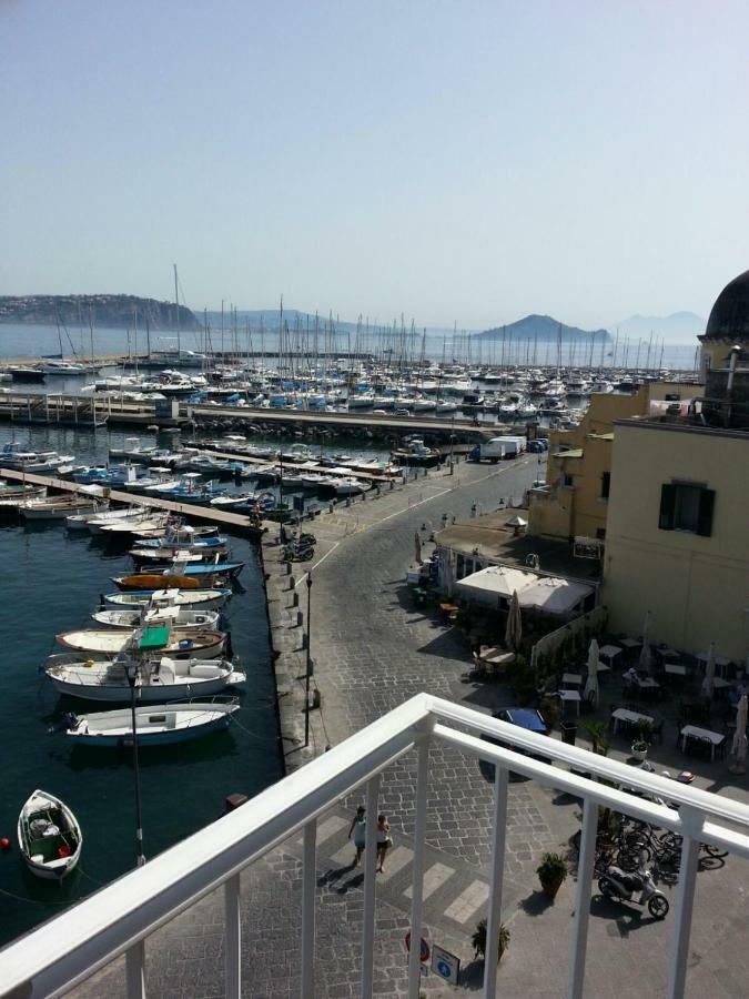 Casa Geltrude Al Porto Villa Procida Exterior photo